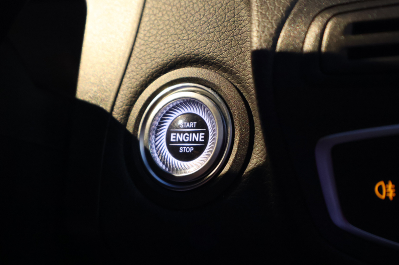 メルセデスベンツ GLC GLC220d 4MATIC AMGﾗｲﾝ　後期型 ﾚｻﾞｰｴｸｽｸﾙｰｼﾌﾞPKG ﾚｰﾀﾞｰｾｰﾌﾃｨPKG ｴｱﾊﾞﾗﾝｽPKG ﾊﾟﾉﾗﾏSR 黒革ｼｰﾄ ｼｰﾄﾋｰﾀ ﾍﾞﾝﾁﾚｰﾀ MBUX 純正10.25ｲﾝﾁﾅﾋﾞ地ﾃﾞｼﾞ ｺｯｸﾋﾟｯﾄDisp 360°ｶﾒﾗ Burmester PTS 電動Rｹﾞｰﾄ HUD ﾘｱAAC AMG20ｲﾝﾁAW　2年保証