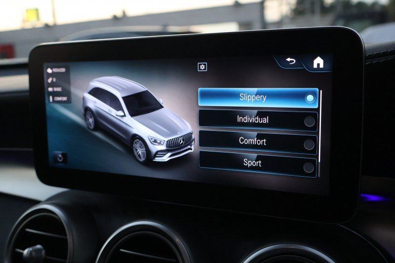 AMG GLC GLC43 4MATIC　後期型 ﾚｻﾞｰｴｸｽｸﾙｰｼﾌﾞPKG ﾚｰﾀﾞｰｾｰﾌﾃｨPKG ｴｱﾊﾞﾗﾝｽPKG ﾊﾟﾉﾗﾏSR 黒革ｼｰﾄ ｼｰﾄﾋｰﾀ ﾍﾞﾝﾁﾚｰﾀ MBUX 純正10.25ｲﾝﾁﾅﾋﾞ地ﾃﾞｼﾞ ｺｯｸﾋﾟｯﾄDisp 360°ｶﾒﾗ Burmester PTS 電動Rｹﾞｰﾄ HUD AMG20ｲﾝﾁAW　2年保証