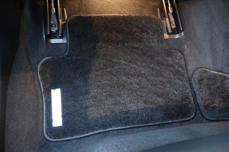 メルセデスベンツ Eクラス E300 AVG ｽﾎﾟｰﾂ　中期型 ｴｸｽｸﾙｰｼﾌﾞPKG ﾚｰﾀﾞｰｾｰﾌﾃｨPKG ｴｱﾊﾞﾗﾝｽPKG ﾊﾟﾉﾗﾏSR 黒ﾅｯﾊﾟ革 ｼｰﾄﾋｰﾀｰ 純正ﾅﾋﾞ地ﾃﾞｼﾞ NEWｽﾃｱﾘﾝｸﾞ 360°ｶﾒﾗ Burmesterｻﾗｳﾝﾄﾞ Applecarplay Android Auto 電動Rｹﾞｰﾄ HUD PTS AMG19AW　2年保証