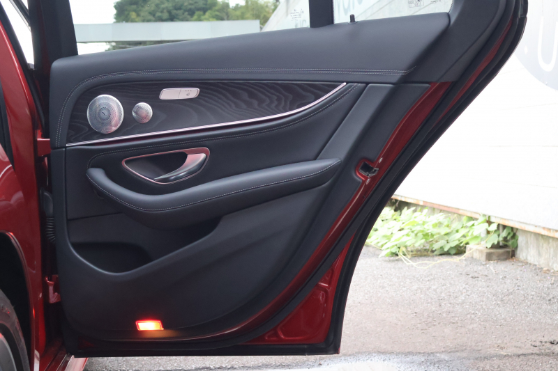 メルセデスベンツ Eクラス E300 AVG ｽﾎﾟｰﾂ　中期型 ｴｸｽｸﾙｰｼﾌﾞPKG ﾚｰﾀﾞｰｾｰﾌﾃｨPKG ｴｱﾊﾞﾗﾝｽPKG ﾊﾟﾉﾗﾏSR 黒ﾅｯﾊﾟ革 ｼｰﾄﾋｰﾀｰ 純正ﾅﾋﾞ地ﾃﾞｼﾞ NEWｽﾃｱﾘﾝｸﾞ 360°ｶﾒﾗ Burmesterｻﾗｳﾝﾄﾞ Applecarplay Android Auto 電動Rｹﾞｰﾄ HUD PTS AMG19AW　2年保証