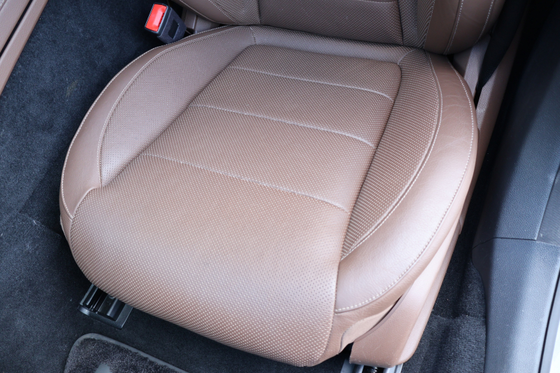 メルセデスベンツ Eクラス E220d 4MATIC ｵｰﾙﾃﾚｲﾝ ﾛｰﾚｳｽｴﾃﾞｨｼｮﾝ　特別仕様車  ﾚｰﾀﾞｰｾｰﾌﾃｨPKG ｴｱﾊﾞﾗﾝｽPKG ﾊﾟﾉﾗﾏSR ｷｰﾚｽGO 茶/黒ﾅｯﾊﾟ革 ｼｰﾄﾋｰﾀｰ ﾍﾞﾝﾁﾚｰﾀｰ ｽﾃｱﾘﾝｸﾞﾋｰﾀｰ 純正ﾅﾋﾞ地ﾃﾞｼﾞ 360°ｶﾒﾗ Burmester Applecarplay 電動Rｹﾞｰﾄ HUD 専用19ｲﾝﾁAW　2年保証