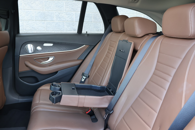 メルセデスベンツ Eクラス E220d 4MATIC ｵｰﾙﾃﾚｲﾝ ﾛｰﾚｳｽｴﾃﾞｨｼｮﾝ　特別仕様車  ﾚｰﾀﾞｰｾｰﾌﾃｨPKG ｴｱﾊﾞﾗﾝｽPKG ﾊﾟﾉﾗﾏSR ｷｰﾚｽGO 茶/黒ﾅｯﾊﾟ革 ｼｰﾄﾋｰﾀｰ ﾍﾞﾝﾁﾚｰﾀｰ ｽﾃｱﾘﾝｸﾞﾋｰﾀｰ 純正ﾅﾋﾞ地ﾃﾞｼﾞ 360°ｶﾒﾗ Burmester Applecarplay 電動Rｹﾞｰﾄ HUD 専用19ｲﾝﾁAW　2年保証