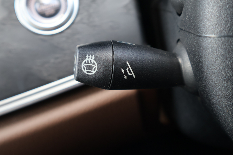 メルセデスベンツ Eクラス E220d 4MATIC ｵｰﾙﾃﾚｲﾝ ﾛｰﾚｳｽｴﾃﾞｨｼｮﾝ　特別仕様車  ﾚｰﾀﾞｰｾｰﾌﾃｨPKG ｴｱﾊﾞﾗﾝｽPKG ﾊﾟﾉﾗﾏSR ｷｰﾚｽGO 茶/黒ﾅｯﾊﾟ革 ｼｰﾄﾋｰﾀｰ ﾍﾞﾝﾁﾚｰﾀｰ ｽﾃｱﾘﾝｸﾞﾋｰﾀｰ 純正ﾅﾋﾞ地ﾃﾞｼﾞ 360°ｶﾒﾗ Burmester Applecarplay 電動Rｹﾞｰﾄ HUD 専用19ｲﾝﾁAW　2年保証