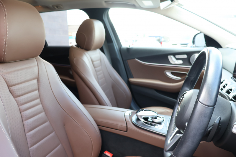メルセデスベンツ Eクラス E220d 4MATIC ｵｰﾙﾃﾚｲﾝ ﾛｰﾚｳｽｴﾃﾞｨｼｮﾝ　特別仕様車  ﾚｰﾀﾞｰｾｰﾌﾃｨPKG ｴｱﾊﾞﾗﾝｽPKG ﾊﾟﾉﾗﾏSR ｷｰﾚｽGO 茶/黒ﾅｯﾊﾟ革 ｼｰﾄﾋｰﾀｰ ﾍﾞﾝﾁﾚｰﾀｰ ｽﾃｱﾘﾝｸﾞﾋｰﾀｰ 純正ﾅﾋﾞ地ﾃﾞｼﾞ 360°ｶﾒﾗ Burmester Applecarplay 電動Rｹﾞｰﾄ HUD 専用19ｲﾝﾁAW　2年保証