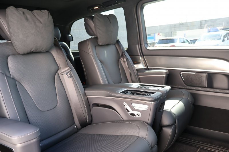 メルセデスベンツ Vクラス V220d ｴｸｽｸﾙｰｼﾌﾞ ﾛﾝｸﾞ ﾌﾟﾗﾁﾅｽｲｰﾄ　後期型 ﾚｰﾀﾞｰｾｰﾌﾃｨPKG AMGﾗｲﾝ ﾊﾟﾉﾗﾏSR 黒革 ｼｰﾄﾋｰﾀ ﾍﾞﾝﾁﾚｰﾀ 2列目ｴｸｽｸﾙｰｼﾌﾞｼｰﾄ MBUX 純正10.25ｲﾝﾁﾅﾋﾞ地ﾃﾞｼﾞ 360度ｶﾒﾗ 冷蔵庫付ｾﾝﾀｰｺﾝｿｰﾙ ﾃﾞｼﾞﾀﾙﾐﾗｰ AMG19ｲﾝﾁAW　2年保証