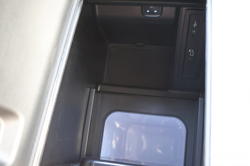 メルセデスベンツ Vクラス V220d ｴｸｽｸﾙｰｼﾌﾞ ﾛﾝｸﾞ ﾌﾟﾗﾁﾅｽｲｰﾄ　後期型 ﾚｰﾀﾞｰｾｰﾌﾃｨPKG AMGﾗｲﾝ ﾊﾟﾉﾗﾏSR 黒革 ｼｰﾄﾋｰﾀ ﾍﾞﾝﾁﾚｰﾀ 2列目ｴｸｽｸﾙｰｼﾌﾞｼｰﾄ MBUX 純正10.25ｲﾝﾁﾅﾋﾞ地ﾃﾞｼﾞ 360度ｶﾒﾗ 冷蔵庫付ｾﾝﾀｰｺﾝｿｰﾙ ﾃﾞｼﾞﾀﾙﾐﾗｰ AMG19ｲﾝﾁAW　2年保証