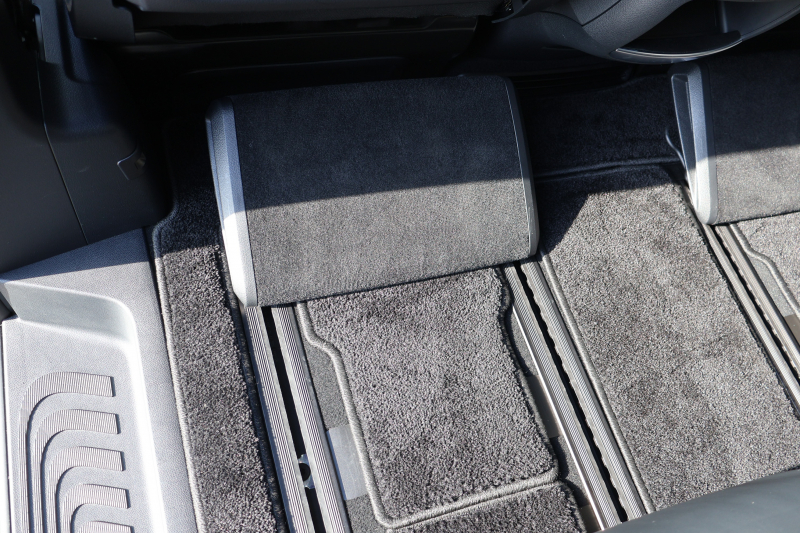 メルセデスベンツ Vクラス V220d ｴｸｽｸﾙｰｼﾌﾞ ﾛﾝｸﾞ ﾌﾟﾗﾁﾅｽｲｰﾄ　後期型 ﾚｰﾀﾞｰｾｰﾌﾃｨPKG AMGﾗｲﾝ ﾊﾟﾉﾗﾏSR 黒革 ｼｰﾄﾋｰﾀ ﾍﾞﾝﾁﾚｰﾀ 2列目ｴｸｽｸﾙｰｼﾌﾞｼｰﾄ MBUX 純正10.25ｲﾝﾁﾅﾋﾞ地ﾃﾞｼﾞ 360度ｶﾒﾗ 冷蔵庫付ｾﾝﾀｰｺﾝｿｰﾙ ﾃﾞｼﾞﾀﾙﾐﾗｰ AMG19ｲﾝﾁAW　2年保証