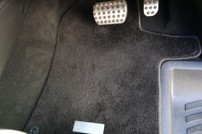 メルセデスベンツ Vクラス V220d ｴｸｽｸﾙｰｼﾌﾞ ﾛﾝｸﾞ ﾌﾟﾗﾁﾅｽｲｰﾄ　後期型 ﾚｰﾀﾞｰｾｰﾌﾃｨPKG AMGﾗｲﾝ ﾊﾟﾉﾗﾏSR 黒革 ｼｰﾄﾋｰﾀ ﾍﾞﾝﾁﾚｰﾀ 2列目ｴｸｽｸﾙｰｼﾌﾞｼｰﾄ MBUX 純正10.25ｲﾝﾁﾅﾋﾞ地ﾃﾞｼﾞ 360度ｶﾒﾗ 冷蔵庫付ｾﾝﾀｰｺﾝｿｰﾙ ﾃﾞｼﾞﾀﾙﾐﾗｰ AMG19ｲﾝﾁAW　2年保証