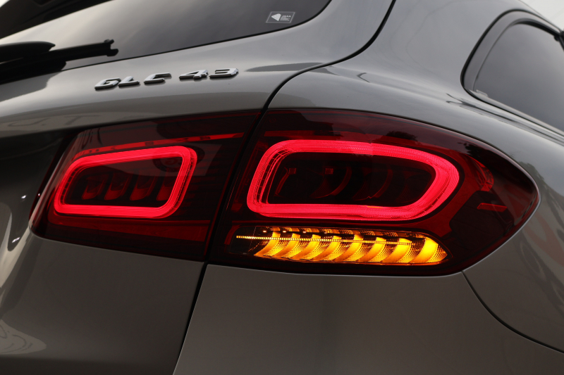 AMG GLC GLC43 4MATIC　後期型 ﾚｻﾞｰｴｸｽｸﾙｰｼﾌﾞPKG ﾚｰﾀﾞｰｾｰﾌﾃｨPKG ｴｱﾊﾞﾗﾝｽPKG 1ｵｰﾅｰ ﾊﾟﾉﾗﾏSR 黒革ｼｰﾄ ｼｰﾄﾋｰﾀ ﾍﾞﾝﾁﾚｰﾀ MBUX 純正10.25ｲﾝﾁﾅﾋﾞ地ﾃﾞｼﾞ ｺｯｸﾋﾟｯﾄDisp 360°ｶﾒﾗ Burmester PTS 電動Rｹﾞｰﾄ HUD AMG20ｲﾝﾁAW　2年保証