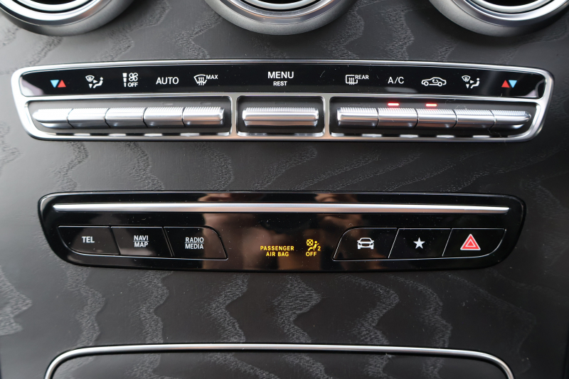 AMG GLC GLC43 4MATIC　後期型 ﾚｻﾞｰｴｸｽｸﾙｰｼﾌﾞPKG ﾚｰﾀﾞｰｾｰﾌﾃｨPKG ｴｱﾊﾞﾗﾝｽPKG 1ｵｰﾅｰ ﾊﾟﾉﾗﾏSR 黒革ｼｰﾄ ｼｰﾄﾋｰﾀ ﾍﾞﾝﾁﾚｰﾀ MBUX 純正10.25ｲﾝﾁﾅﾋﾞ地ﾃﾞｼﾞ ｺｯｸﾋﾟｯﾄDisp 360°ｶﾒﾗ Burmester PTS 電動Rｹﾞｰﾄ HUD AMG20ｲﾝﾁAW　2年保証