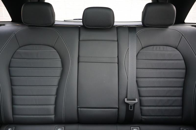 AMG GLC GLC43 4MATIC　後期型 ﾚｻﾞｰｴｸｽｸﾙｰｼﾌﾞPKG ﾚｰﾀﾞｰｾｰﾌﾃｨPKG ｴｱﾊﾞﾗﾝｽPKG 1ｵｰﾅｰ ﾊﾟﾉﾗﾏSR 黒革ｼｰﾄ ｼｰﾄﾋｰﾀ ﾍﾞﾝﾁﾚｰﾀ MBUX 純正10.25ｲﾝﾁﾅﾋﾞ地ﾃﾞｼﾞ ｺｯｸﾋﾟｯﾄDisp 360°ｶﾒﾗ Burmester PTS 電動Rｹﾞｰﾄ HUD AMG20ｲﾝﾁAW　2年保証