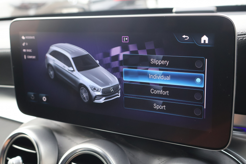 AMG GLC GLC43 4MATIC　後期型 ﾚｻﾞｰｴｸｽｸﾙｰｼﾌﾞPKG ﾚｰﾀﾞｰｾｰﾌﾃｨPKG ｴｱﾊﾞﾗﾝｽPKG 1ｵｰﾅｰ ﾊﾟﾉﾗﾏSR 黒革ｼｰﾄ ｼｰﾄﾋｰﾀ ﾍﾞﾝﾁﾚｰﾀ MBUX 純正10.25ｲﾝﾁﾅﾋﾞ地ﾃﾞｼﾞ ｺｯｸﾋﾟｯﾄDisp 360°ｶﾒﾗ Burmester PTS 電動Rｹﾞｰﾄ HUD AMG20ｲﾝﾁAW　2年保証