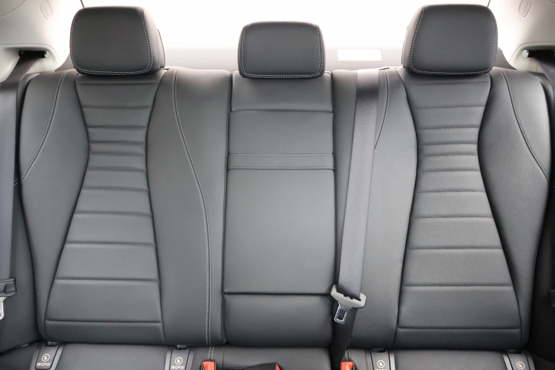 メルセデスベンツ Eクラス E200 AVG　ﾚｻﾞｰPKG ﾚｰﾀﾞｰｾｰﾌﾃｨPKG ｴｱﾊﾞﾗﾝｽPKG 1ｵｰﾅｰ 黒革 全席ｼｰﾄﾋｰﾀｰ 純正12.3ｲﾝﾁﾅﾋﾞ地ﾃﾞｼﾞ 360°ｶﾒﾗ Burmesterｻﾗｳﾝﾄﾞ Applecarplay Android Auto 電動Rｹﾞｰﾄ PTS LEDﾍｯﾄﾞ ｱﾅﾛｸﾞ時計 純正17AW　2年保証