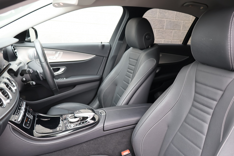 メルセデスベンツ Eクラス E200 AVG　ﾚｻﾞｰPKG ﾚｰﾀﾞｰｾｰﾌﾃｨPKG ｴｱﾊﾞﾗﾝｽPKG 1ｵｰﾅｰ 黒革 全席ｼｰﾄﾋｰﾀｰ 純正12.3ｲﾝﾁﾅﾋﾞ地ﾃﾞｼﾞ 360°ｶﾒﾗ Burmesterｻﾗｳﾝﾄﾞ Applecarplay Android Auto 電動Rｹﾞｰﾄ PTS LEDﾍｯﾄﾞ ｱﾅﾛｸﾞ時計 純正17AW　2年保証