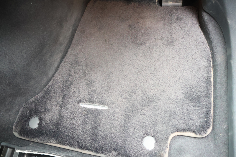 メルセデスベンツ Eクラス E200 AVG　ﾚｻﾞｰPKG ﾚｰﾀﾞｰｾｰﾌﾃｨPKG ｴｱﾊﾞﾗﾝｽPKG 1ｵｰﾅｰ 黒革 全席ｼｰﾄﾋｰﾀｰ 純正12.3ｲﾝﾁﾅﾋﾞ地ﾃﾞｼﾞ 360°ｶﾒﾗ Burmesterｻﾗｳﾝﾄﾞ Applecarplay Android Auto 電動Rｹﾞｰﾄ PTS LEDﾍｯﾄﾞ ｱﾅﾛｸﾞ時計 純正17AW　2年保証