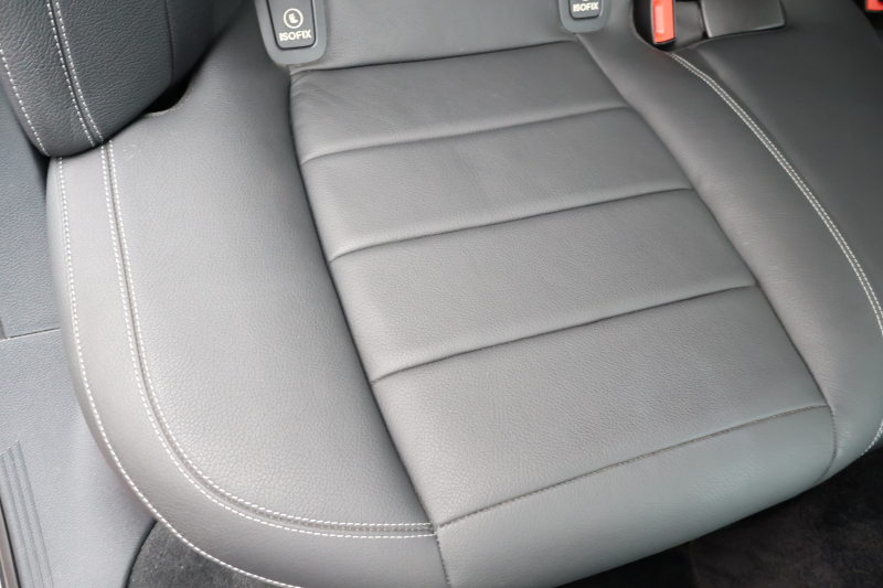 メルセデスベンツ Eクラス E200 AVG　ﾚｻﾞｰPKG ﾚｰﾀﾞｰｾｰﾌﾃｨPKG ｴｱﾊﾞﾗﾝｽPKG 1ｵｰﾅｰ 黒革 全席ｼｰﾄﾋｰﾀｰ 純正12.3ｲﾝﾁﾅﾋﾞ地ﾃﾞｼﾞ 360°ｶﾒﾗ Burmesterｻﾗｳﾝﾄﾞ Applecarplay Android Auto 電動Rｹﾞｰﾄ PTS LEDﾍｯﾄﾞ ｱﾅﾛｸﾞ時計 純正17AW　2年保証