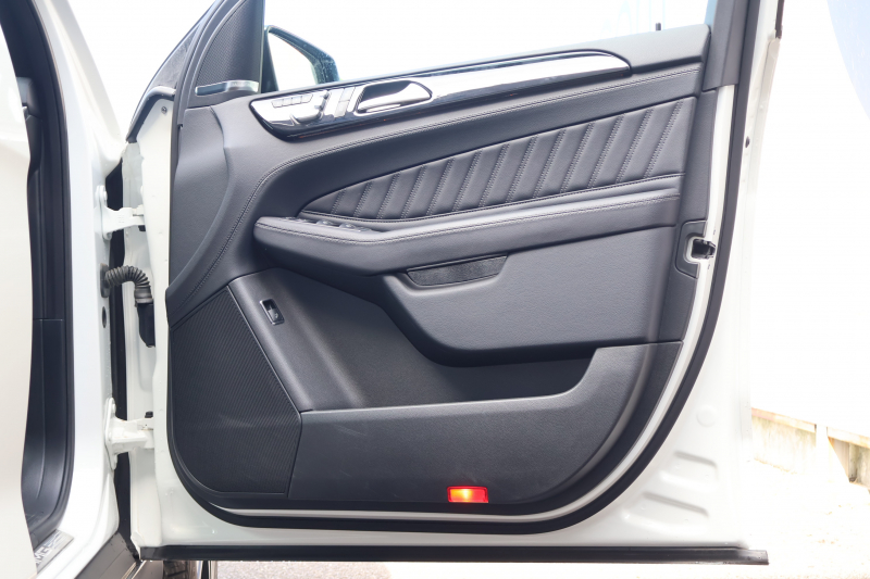 AMG GLE GLE43 4MATIC　ﾚｰﾀﾞｰｾｰﾌﾃｨPKG AMGｽﾀｲﾘﾝｸﾞPKG ﾅｲﾄPKG ﾊﾟﾉﾗﾐｯｸSR 黒革ｼｰﾄ 全席ｼｰﾄﾋｰﾀｰ 純正ﾅﾋﾞ地ﾃﾞｼﾞ 360度ｶﾒﾗｼｽﾃﾑ harman/kardonｻﾗｳﾝﾄﾞ AppleCarPlay 電動Rｹﾞｰﾄ LEDﾍｯﾄﾞﾗｲﾄ AMG21ｲﾝﾁAW　2年保証