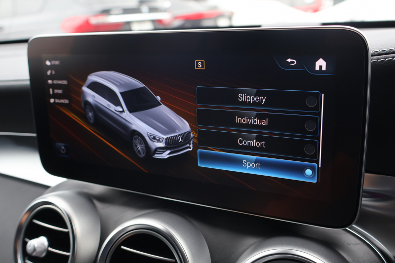 AMG GLC GLC43 4MATIC　後期型 ﾚｻﾞｰｴｸｽｸﾙｰｼﾌﾞPKG ﾚｰﾀﾞｰｾｰﾌﾃｨPKG ｴｱﾊﾞﾗﾝｽPKG 1ｵｰﾅｰ ﾊﾟﾉﾗﾏSR 黒革ｼｰﾄ ｼｰﾄﾋｰﾀ ﾍﾞﾝﾁﾚｰﾀ MBUX 純正10.25ｲﾝﾁﾅﾋﾞ地ﾃﾞｼﾞ ｺｯｸﾋﾟｯﾄDisp AppleCarPlay 360°ｶﾒﾗ PTS 電動Rｹﾞｰﾄ HUD AMG20ｲﾝﾁAW　2年保証