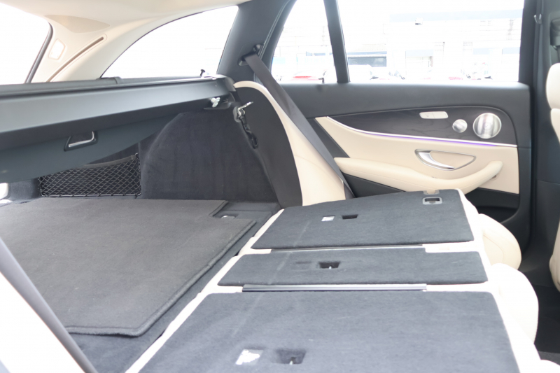 メルセデスベンツ Eクラス E220d 4MATIC ｵｰﾙﾃﾚｲﾝ ﾛｰﾚｳｽｴﾃﾞｨｼｮﾝ　特別仕様車  ﾚｰﾀﾞｰｾｰﾌﾃｨPKG ｴｱﾊﾞﾗﾝｽPKG ﾊﾟﾉﾗﾏSR ｷｰﾚｽGO 白/黒ﾅｯﾊﾟ革 ｼｰﾄﾋｰﾀｰ ﾍﾞﾝﾁﾚｰﾀｰ ｽﾃｱﾘﾝｸﾞﾋｰﾀｰ 純正ﾅﾋﾞ地ﾃﾞｼﾞ 360°ｶﾒﾗ Burmester Applecarplay 電動Rｹﾞｰﾄ HUD 専用19ｲﾝﾁAW　2年保証