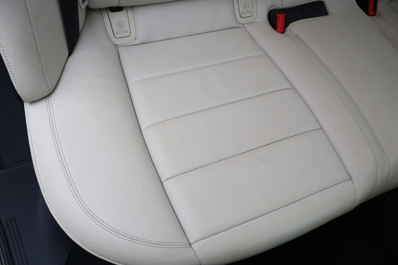 メルセデスベンツ Eクラス E220d 4MATIC ｵｰﾙﾃﾚｲﾝ ﾛｰﾚｳｽｴﾃﾞｨｼｮﾝ　特別仕様車  ﾚｰﾀﾞｰｾｰﾌﾃｨPKG ｴｱﾊﾞﾗﾝｽPKG ﾊﾟﾉﾗﾏSR ｷｰﾚｽGO 白/黒ﾅｯﾊﾟ革 ｼｰﾄﾋｰﾀｰ ﾍﾞﾝﾁﾚｰﾀｰ ｽﾃｱﾘﾝｸﾞﾋｰﾀｰ 純正ﾅﾋﾞ地ﾃﾞｼﾞ 360°ｶﾒﾗ Burmester Applecarplay 電動Rｹﾞｰﾄ HUD 専用19ｲﾝﾁAW　2年保証