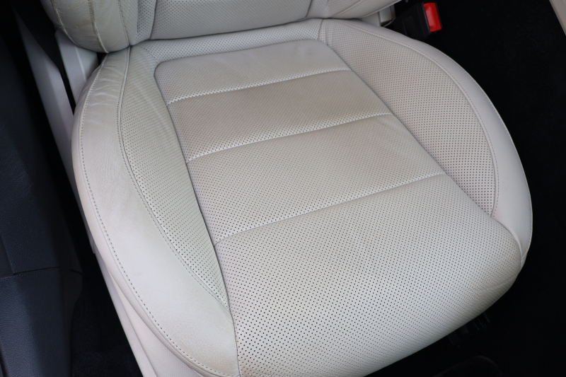 メルセデスベンツ Eクラス E220d 4MATIC ｵｰﾙﾃﾚｲﾝ ﾛｰﾚｳｽｴﾃﾞｨｼｮﾝ　特別仕様車  ﾚｰﾀﾞｰｾｰﾌﾃｨPKG ｴｱﾊﾞﾗﾝｽPKG ﾊﾟﾉﾗﾏSR ｷｰﾚｽGO 白/黒ﾅｯﾊﾟ革 ｼｰﾄﾋｰﾀｰ ﾍﾞﾝﾁﾚｰﾀｰ ｽﾃｱﾘﾝｸﾞﾋｰﾀｰ 純正ﾅﾋﾞ地ﾃﾞｼﾞ 360°ｶﾒﾗ Burmester Applecarplay 電動Rｹﾞｰﾄ HUD 専用19ｲﾝﾁAW　2年保証