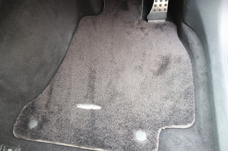 メルセデスベンツ Eクラス E220d 4MATIC ｵｰﾙﾃﾚｲﾝ ﾛｰﾚｳｽｴﾃﾞｨｼｮﾝ　特別仕様車  ﾚｰﾀﾞｰｾｰﾌﾃｨPKG ｴｱﾊﾞﾗﾝｽPKG ﾊﾟﾉﾗﾏSR ｷｰﾚｽGO 白/黒ﾅｯﾊﾟ革 ｼｰﾄﾋｰﾀｰ ﾍﾞﾝﾁﾚｰﾀｰ ｽﾃｱﾘﾝｸﾞﾋｰﾀｰ 純正ﾅﾋﾞ地ﾃﾞｼﾞ 360°ｶﾒﾗ Burmester Applecarplay 電動Rｹﾞｰﾄ HUD 専用19ｲﾝﾁAW　2年保証