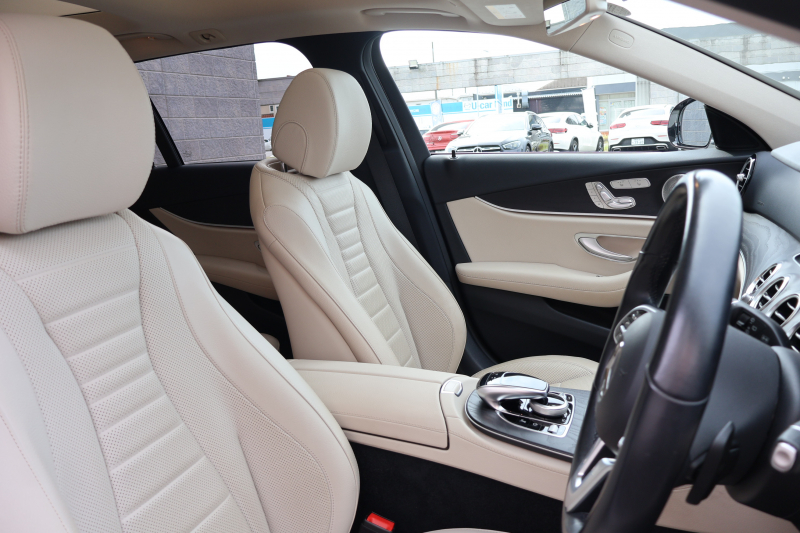 メルセデスベンツ Eクラス E220d 4MATIC ｵｰﾙﾃﾚｲﾝ ﾛｰﾚｳｽｴﾃﾞｨｼｮﾝ　特別仕様車  ﾚｰﾀﾞｰｾｰﾌﾃｨPKG ｴｱﾊﾞﾗﾝｽPKG ﾊﾟﾉﾗﾏSR ｷｰﾚｽGO 白/黒ﾅｯﾊﾟ革 ｼｰﾄﾋｰﾀｰ ﾍﾞﾝﾁﾚｰﾀｰ ｽﾃｱﾘﾝｸﾞﾋｰﾀｰ 純正ﾅﾋﾞ地ﾃﾞｼﾞ 360°ｶﾒﾗ Burmester Applecarplay 電動Rｹﾞｰﾄ HUD 専用19ｲﾝﾁAW　2年保証