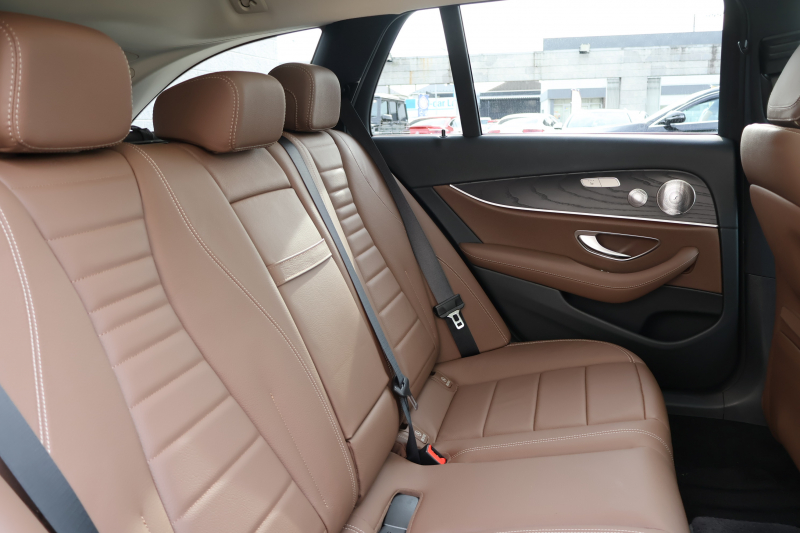 メルセデスベンツ Eクラス E220d 4MATIC ｵｰﾙﾃﾚｲﾝ　後期型 ｴｸｽｸﾙｰｼﾌﾞPKG ｴﾅｼﾞｬｲｼﾞﾝｸﾞPKG ﾚｰﾀﾞｰｾｰﾌﾃｨPKG 1ｵｰﾅｰ ﾊﾟﾉﾗﾏSR ﾌﾞﾗｳﾝ革 ｼｰﾄﾋｰﾀ ﾍﾞﾝﾁﾚｰﾀ 360°ｶﾒﾗ MBUX ARﾅﾋﾞｹﾞｰｼｮﾝ Burmester ﾜｲﾔﾚｽﾁｬｰｼﾞﾝｸﾞ HUD ｴｱｻｽ 純正19ｲﾝﾁAW　2年保証