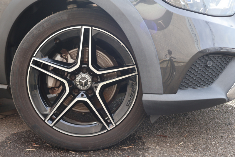 メルセデスベンツ Eクラス E220d 4MATIC ｵｰﾙﾃﾚｲﾝ　後期型 ｴｸｽｸﾙｰｼﾌﾞPKG ｴﾅｼﾞｬｲｼﾞﾝｸﾞPKG ﾚｰﾀﾞｰｾｰﾌﾃｨPKG 1ｵｰﾅｰ ﾊﾟﾉﾗﾏSR ﾌﾞﾗｳﾝ革 ｼｰﾄﾋｰﾀ ﾍﾞﾝﾁﾚｰﾀ 360°ｶﾒﾗ MBUX ARﾅﾋﾞｹﾞｰｼｮﾝ Burmester ﾜｲﾔﾚｽﾁｬｰｼﾞﾝｸﾞ HUD ｴｱｻｽ 純正19ｲﾝﾁAW　2年保証