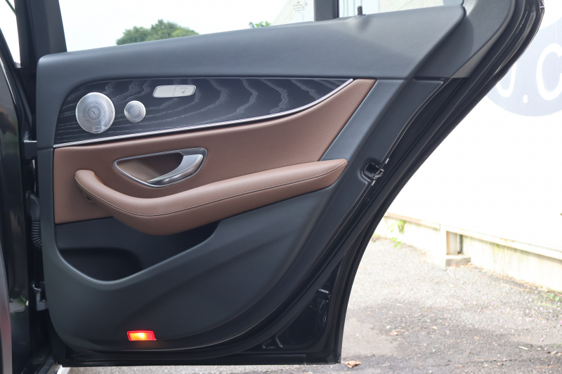 メルセデスベンツ Eクラス E220d 4MATIC ｵｰﾙﾃﾚｲﾝ　後期型 ｴｸｽｸﾙｰｼﾌﾞPKG ｴﾅｼﾞｬｲｼﾞﾝｸﾞPKG ﾚｰﾀﾞｰｾｰﾌﾃｨPKG 1ｵｰﾅｰ ﾊﾟﾉﾗﾏSR ﾌﾞﾗｳﾝ革 ｼｰﾄﾋｰﾀ ﾍﾞﾝﾁﾚｰﾀ 360°ｶﾒﾗ MBUX ARﾅﾋﾞｹﾞｰｼｮﾝ Burmester ﾜｲﾔﾚｽﾁｬｰｼﾞﾝｸﾞ HUD ｴｱｻｽ 純正19ｲﾝﾁAW　2年保証