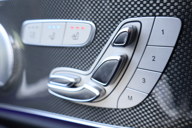 AMG Eクラス E53 4MATIC+ ｶﾌﾞﾘｵﾚ(ISG搭載ﾓﾃﾞﾙ)　後期型 ﾀﾞｸﾚｯﾄﾞ幌 ｴｸｽｸﾙｰｼﾌﾞPKG ｴﾅｼﾞｬｲｼﾞﾝｸﾞPKGﾌﾟﾗｽ ｴｱﾊﾞﾗﾝｽPKG ﾚｰﾀﾞｰｾｰﾌﾃｨPKG 黒ﾅｯﾊﾟ革 ｼｰﾄﾋｰﾀ ﾍﾞﾝﾁﾚｰﾀ MBUX ARﾅﾋﾞ地ﾃﾞｼﾞ 360°ｶﾒﾗ MBUX Burmester Applecarplay HUD PTS AMG20ｲﾝﾁAW　2年保証