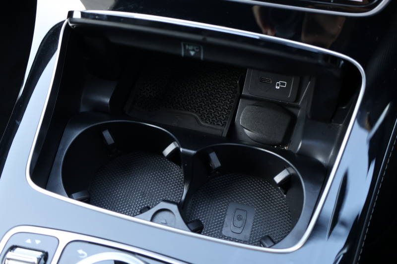 AMG Eクラス E53 4MATIC+ ｶﾌﾞﾘｵﾚ(ISG搭載ﾓﾃﾞﾙ)　後期型 ﾀﾞｸﾚｯﾄﾞ幌 ｴｸｽｸﾙｰｼﾌﾞPKG ｴﾅｼﾞｬｲｼﾞﾝｸﾞPKGﾌﾟﾗｽ ｴｱﾊﾞﾗﾝｽPKG ﾚｰﾀﾞｰｾｰﾌﾃｨPKG 黒ﾅｯﾊﾟ革 ｼｰﾄﾋｰﾀ ﾍﾞﾝﾁﾚｰﾀ MBUX ARﾅﾋﾞ地ﾃﾞｼﾞ 360°ｶﾒﾗ MBUX Burmester Applecarplay HUD PTS AMG20ｲﾝﾁAW　2年保証