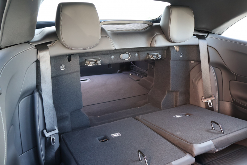 AMG Eクラス E53 4MATIC+ ｶﾌﾞﾘｵﾚ(ISG搭載ﾓﾃﾞﾙ)　後期型 ﾀﾞｸﾚｯﾄﾞ幌 ｴｸｽｸﾙｰｼﾌﾞPKG ｴﾅｼﾞｬｲｼﾞﾝｸﾞPKGﾌﾟﾗｽ ｴｱﾊﾞﾗﾝｽPKG ﾚｰﾀﾞｰｾｰﾌﾃｨPKG 黒ﾅｯﾊﾟ革 ｼｰﾄﾋｰﾀ ﾍﾞﾝﾁﾚｰﾀ MBUX ARﾅﾋﾞ地ﾃﾞｼﾞ 360°ｶﾒﾗ MBUX Burmester Applecarplay HUD PTS AMG20ｲﾝﾁAW　2年保証