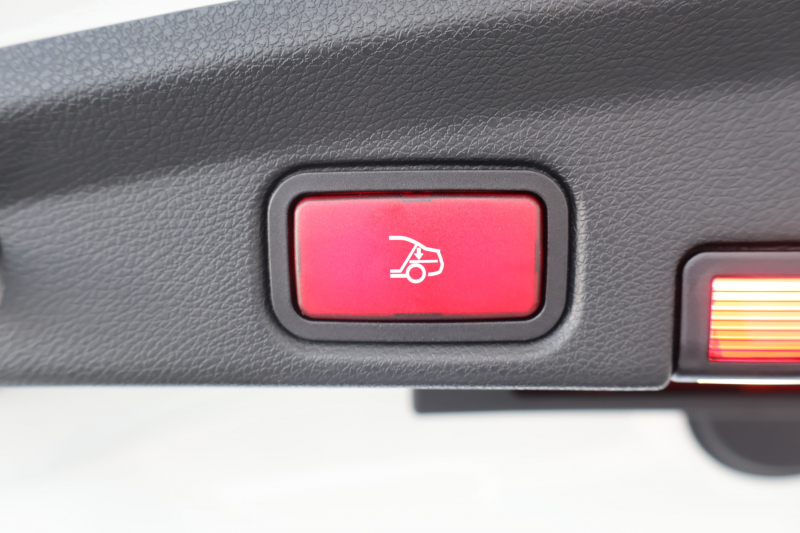 AMG Eクラス E53 4MATIC+ ｶﾌﾞﾘｵﾚ(ISG搭載ﾓﾃﾞﾙ)　後期型 ﾀﾞｸﾚｯﾄﾞ幌 ｴｸｽｸﾙｰｼﾌﾞPKG ｴﾅｼﾞｬｲｼﾞﾝｸﾞPKGﾌﾟﾗｽ ｴｱﾊﾞﾗﾝｽPKG ﾚｰﾀﾞｰｾｰﾌﾃｨPKG 黒ﾅｯﾊﾟ革 ｼｰﾄﾋｰﾀ ﾍﾞﾝﾁﾚｰﾀ MBUX ARﾅﾋﾞ地ﾃﾞｼﾞ 360°ｶﾒﾗ MBUX Burmester Applecarplay HUD PTS AMG20ｲﾝﾁAW　2年保証