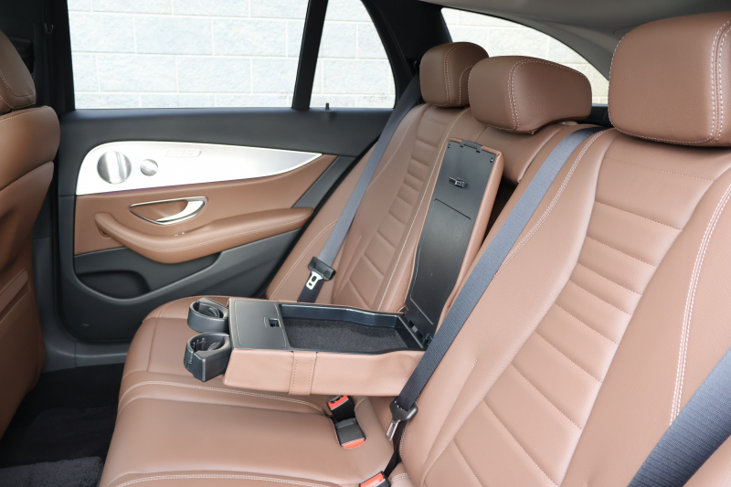 メルセデスベンツ Eクラス E220d 4MATIC ｵｰﾙﾃﾚｲﾝ　 ｴｸｽｸﾙｰｼﾌﾞPKG ﾚｰﾀﾞｰｾｰﾌﾃｨPKG ｴｱﾊﾞﾗﾝｽPKG 1ｵｰﾅｰ ﾊﾟﾉﾗﾏSR ｷｰﾚｽGO ﾅｯﾂﾌﾞﾗｳﾝ革 ｼｰﾄﾋｰﾀｰ ﾍﾞﾝﾁﾚｰﾀｰ 純正ﾅﾋﾞ地ﾃﾞｼﾞ 360°ｶﾒﾗ Burmester Applecarplay 電動Rｹﾞｰﾄ HUD 専用19ｲﾝﾁAW　2年保証