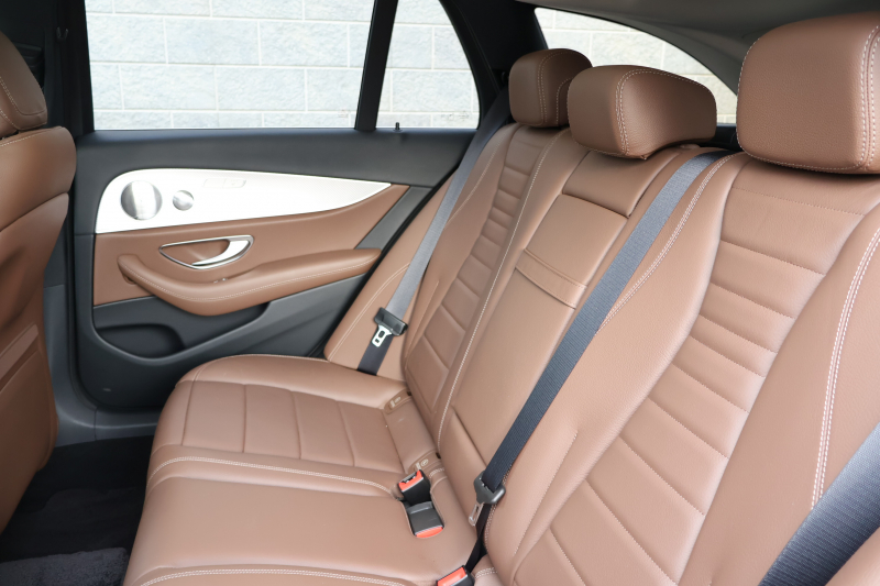 メルセデスベンツ Eクラス E220d 4MATIC ｵｰﾙﾃﾚｲﾝ　 ｴｸｽｸﾙｰｼﾌﾞPKG ﾚｰﾀﾞｰｾｰﾌﾃｨPKG ｴｱﾊﾞﾗﾝｽPKG 1ｵｰﾅｰ ﾊﾟﾉﾗﾏSR ｷｰﾚｽGO ﾅｯﾂﾌﾞﾗｳﾝ革 ｼｰﾄﾋｰﾀｰ ﾍﾞﾝﾁﾚｰﾀｰ 純正ﾅﾋﾞ地ﾃﾞｼﾞ 360°ｶﾒﾗ Burmester Applecarplay 電動Rｹﾞｰﾄ HUD 専用19ｲﾝﾁAW　2年保証