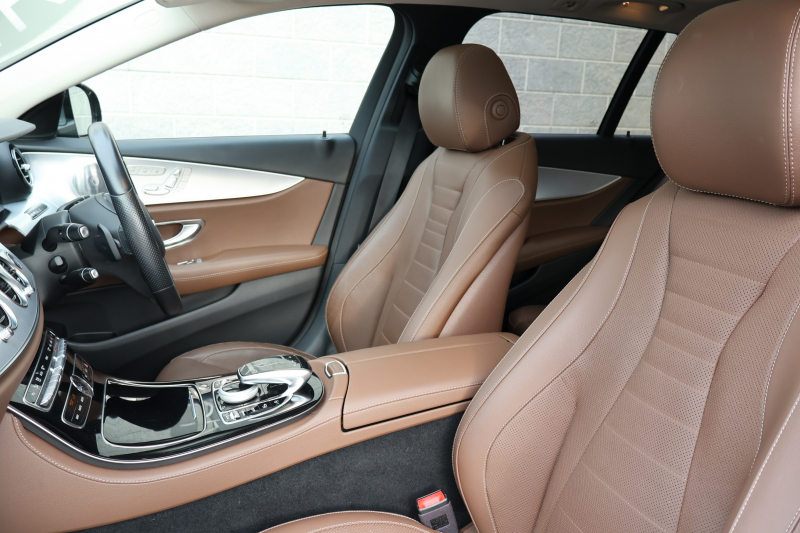 メルセデスベンツ Eクラス E220d 4MATIC ｵｰﾙﾃﾚｲﾝ　 ｴｸｽｸﾙｰｼﾌﾞPKG ﾚｰﾀﾞｰｾｰﾌﾃｨPKG ｴｱﾊﾞﾗﾝｽPKG 1ｵｰﾅｰ ﾊﾟﾉﾗﾏSR ｷｰﾚｽGO ﾅｯﾂﾌﾞﾗｳﾝ革 ｼｰﾄﾋｰﾀｰ ﾍﾞﾝﾁﾚｰﾀｰ 純正ﾅﾋﾞ地ﾃﾞｼﾞ 360°ｶﾒﾗ Burmester Applecarplay 電動Rｹﾞｰﾄ HUD 専用19ｲﾝﾁAW　2年保証