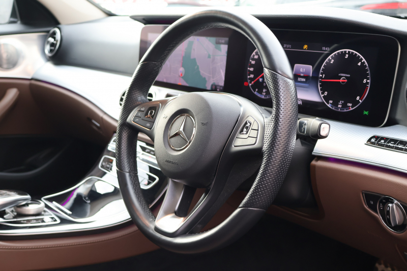 メルセデスベンツ Eクラス E220d 4MATIC ｵｰﾙﾃﾚｲﾝ　 ｴｸｽｸﾙｰｼﾌﾞPKG ﾚｰﾀﾞｰｾｰﾌﾃｨPKG ｴｱﾊﾞﾗﾝｽPKG 1ｵｰﾅｰ ﾊﾟﾉﾗﾏSR ｷｰﾚｽGO ﾅｯﾂﾌﾞﾗｳﾝ革 ｼｰﾄﾋｰﾀｰ ﾍﾞﾝﾁﾚｰﾀｰ 純正ﾅﾋﾞ地ﾃﾞｼﾞ 360°ｶﾒﾗ Burmester Applecarplay 電動Rｹﾞｰﾄ HUD 専用19ｲﾝﾁAW　2年保証