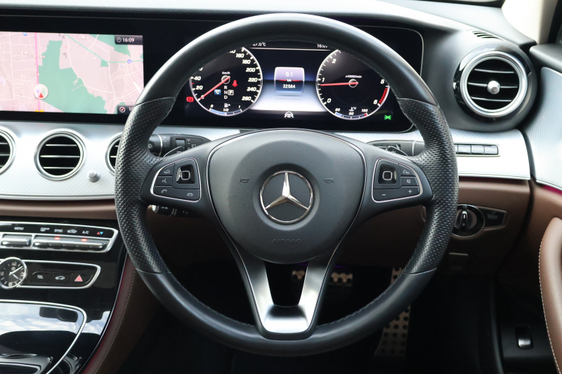 メルセデスベンツ Eクラス E220d 4MATIC ｵｰﾙﾃﾚｲﾝ　 ｴｸｽｸﾙｰｼﾌﾞPKG ﾚｰﾀﾞｰｾｰﾌﾃｨPKG ｴｱﾊﾞﾗﾝｽPKG 1ｵｰﾅｰ ﾊﾟﾉﾗﾏSR ｷｰﾚｽGO ﾅｯﾂﾌﾞﾗｳﾝ革 ｼｰﾄﾋｰﾀｰ ﾍﾞﾝﾁﾚｰﾀｰ 純正ﾅﾋﾞ地ﾃﾞｼﾞ 360°ｶﾒﾗ Burmester Applecarplay 電動Rｹﾞｰﾄ HUD 専用19ｲﾝﾁAW　2年保証