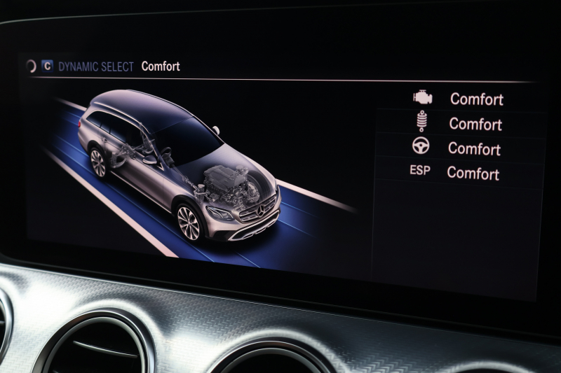 メルセデスベンツ Eクラス E220d 4MATIC ｵｰﾙﾃﾚｲﾝ　 ｴｸｽｸﾙｰｼﾌﾞPKG ﾚｰﾀﾞｰｾｰﾌﾃｨPKG ｴｱﾊﾞﾗﾝｽPKG 1ｵｰﾅｰ ﾊﾟﾉﾗﾏSR ｷｰﾚｽGO ﾅｯﾂﾌﾞﾗｳﾝ革 ｼｰﾄﾋｰﾀｰ ﾍﾞﾝﾁﾚｰﾀｰ 純正ﾅﾋﾞ地ﾃﾞｼﾞ 360°ｶﾒﾗ Burmester Applecarplay 電動Rｹﾞｰﾄ HUD 専用19ｲﾝﾁAW　2年保証