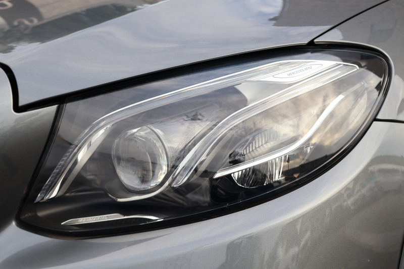 メルセデスベンツ Eクラス E220d 4MATIC ｵｰﾙﾃﾚｲﾝ　 ｴｸｽｸﾙｰｼﾌﾞPKG ﾚｰﾀﾞｰｾｰﾌﾃｨPKG ｴｱﾊﾞﾗﾝｽPKG 1ｵｰﾅｰ ﾊﾟﾉﾗﾏSR ｷｰﾚｽGO ﾅｯﾂﾌﾞﾗｳﾝ革 ｼｰﾄﾋｰﾀｰ ﾍﾞﾝﾁﾚｰﾀｰ 純正ﾅﾋﾞ地ﾃﾞｼﾞ 360°ｶﾒﾗ Burmester Applecarplay 電動Rｹﾞｰﾄ HUD 専用19ｲﾝﾁAW　2年保証