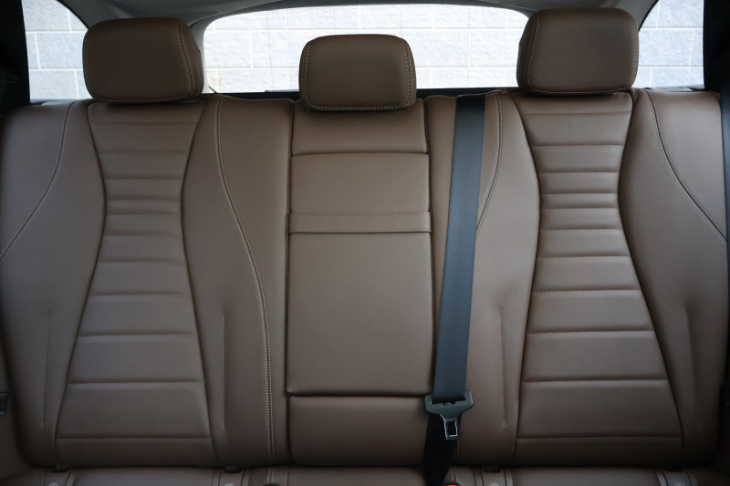 メルセデスベンツ Eクラス E220d 4MATIC ｵｰﾙﾃﾚｲﾝ　 ｴｸｽｸﾙｰｼﾌﾞPKG ﾚｰﾀﾞｰｾｰﾌﾃｨPKG ｴｱﾊﾞﾗﾝｽPKG 1ｵｰﾅｰ ﾊﾟﾉﾗﾏSR ｷｰﾚｽGO ﾅｯﾂﾌﾞﾗｳﾝ革 ｼｰﾄﾋｰﾀｰ ﾍﾞﾝﾁﾚｰﾀｰ 純正ﾅﾋﾞ地ﾃﾞｼﾞ 360°ｶﾒﾗ Burmester Applecarplay 電動Rｹﾞｰﾄ HUD 専用19ｲﾝﾁAW　2年保証