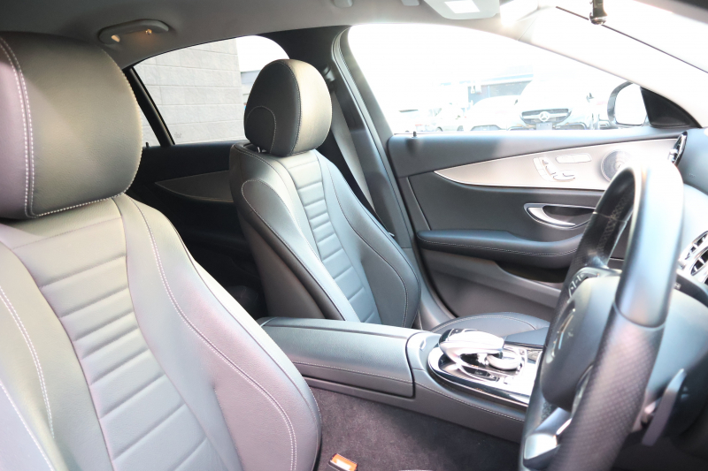 メルセデスベンツ Eクラス E200 AVG　ﾚｻﾞｰPKG ﾚｰﾀﾞｰｾｰﾌﾃｨPKG ｴｱﾊﾞﾗﾝｽPKG 黒革 全席ｼｰﾄﾋｰﾀｰ 純正12.3ｲﾝﾁﾅﾋﾞ地ﾃﾞｼﾞ 360°ｶﾒﾗ Burmesterｻﾗｳﾝﾄﾞ Applecarplay Android Auto 電動Rｹﾞｰﾄ PTS LEDﾍｯﾄﾞ ｱﾅﾛｸﾞ時計　2年保証