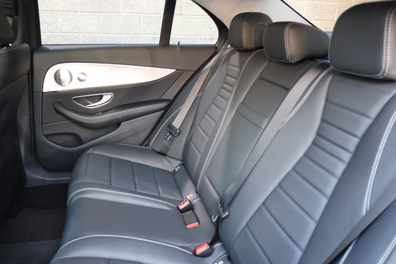 メルセデスベンツ Eクラス E200 AVG　ﾚｻﾞｰPKG ﾚｰﾀﾞｰｾｰﾌﾃｨPKG ｴｱﾊﾞﾗﾝｽPKG 黒革 全席ｼｰﾄﾋｰﾀｰ 純正12.3ｲﾝﾁﾅﾋﾞ地ﾃﾞｼﾞ 360°ｶﾒﾗ Burmesterｻﾗｳﾝﾄﾞ Applecarplay Android Auto 電動Rｹﾞｰﾄ PTS LEDﾍｯﾄﾞ ｱﾅﾛｸﾞ時計　2年保証