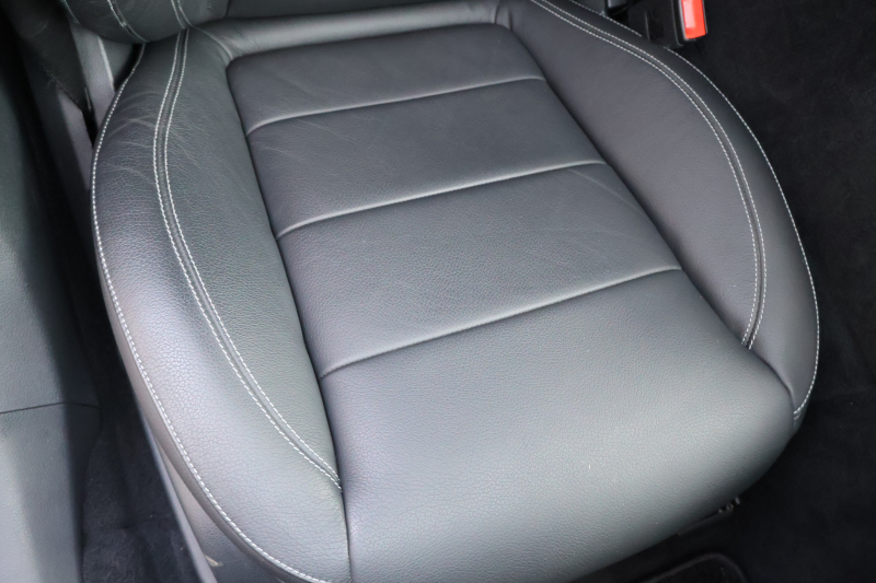 メルセデスベンツ Eクラス E200 AVG　ﾚｻﾞｰPKG ﾚｰﾀﾞｰｾｰﾌﾃｨPKG ｴｱﾊﾞﾗﾝｽPKG 黒革 全席ｼｰﾄﾋｰﾀｰ 純正12.3ｲﾝﾁﾅﾋﾞ地ﾃﾞｼﾞ 360°ｶﾒﾗ Burmesterｻﾗｳﾝﾄﾞ Applecarplay Android Auto 電動Rｹﾞｰﾄ PTS LEDﾍｯﾄﾞ ｱﾅﾛｸﾞ時計　2年保証