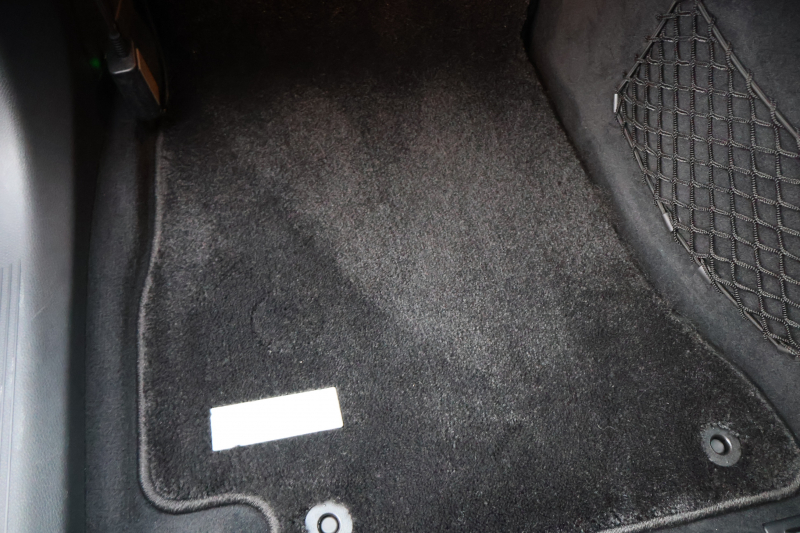 メルセデスベンツ Eクラス E200 AVG　ﾚｻﾞｰPKG ﾚｰﾀﾞｰｾｰﾌﾃｨPKG ｴｱﾊﾞﾗﾝｽPKG 黒革 全席ｼｰﾄﾋｰﾀｰ 純正12.3ｲﾝﾁﾅﾋﾞ地ﾃﾞｼﾞ 360°ｶﾒﾗ Burmesterｻﾗｳﾝﾄﾞ Applecarplay Android Auto 電動Rｹﾞｰﾄ PTS LEDﾍｯﾄﾞ ｱﾅﾛｸﾞ時計　2年保証