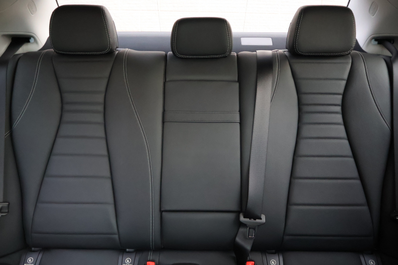 メルセデスベンツ Eクラス E200 AVG　ﾚｻﾞｰPKG ﾚｰﾀﾞｰｾｰﾌﾃｨPKG ｴｱﾊﾞﾗﾝｽPKG 黒革 全席ｼｰﾄﾋｰﾀｰ 純正12.3ｲﾝﾁﾅﾋﾞ地ﾃﾞｼﾞ 360°ｶﾒﾗ Burmesterｻﾗｳﾝﾄﾞ Applecarplay Android Auto 電動Rｹﾞｰﾄ PTS LEDﾍｯﾄﾞ ｱﾅﾛｸﾞ時計　2年保証