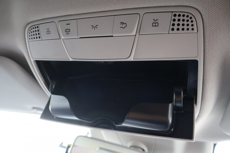 メルセデスベンツ Eクラス E200 AVG　ﾚｻﾞｰPKG ﾚｰﾀﾞｰｾｰﾌﾃｨPKG ｴｱﾊﾞﾗﾝｽPKG 黒革 全席ｼｰﾄﾋｰﾀｰ 純正12.3ｲﾝﾁﾅﾋﾞ地ﾃﾞｼﾞ 360°ｶﾒﾗ Burmesterｻﾗｳﾝﾄﾞ Applecarplay Android Auto 電動Rｹﾞｰﾄ PTS LEDﾍｯﾄﾞ ｱﾅﾛｸﾞ時計　2年保証