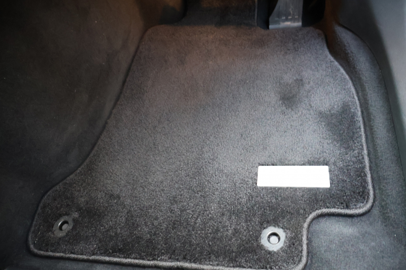 メルセデスベンツ Eクラス E200 AVG　ﾚｻﾞｰPKG ﾚｰﾀﾞｰｾｰﾌﾃｨPKG ｴｱﾊﾞﾗﾝｽPKG 黒革 全席ｼｰﾄﾋｰﾀｰ 純正12.3ｲﾝﾁﾅﾋﾞ地ﾃﾞｼﾞ 360°ｶﾒﾗ Burmesterｻﾗｳﾝﾄﾞ Applecarplay Android Auto 電動Rｹﾞｰﾄ PTS LEDﾍｯﾄﾞ ｱﾅﾛｸﾞ時計　2年保証