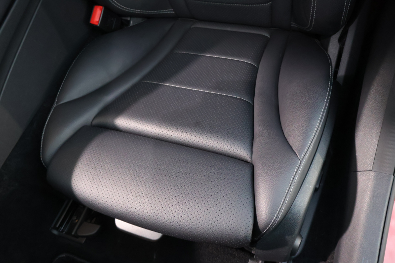 メルセデスベンツ Cクラス C220d ｽﾃｰｼｮﾝﾜｺﾞﾝ ﾛｰﾚｳｽｴﾃﾞｨｼｮﾝ　特別仕様車 AMGｽﾀｲﾘﾝｸﾞPKG ﾚｰﾀﾞｰｾｰﾌﾃｨPKG 1ｵｰﾅｰ ﾊﾟﾉﾗﾐｯｸSR 黒革 ﾒﾓﾘｰ付ﾊﾟﾜｰｼｰﾄ ｼｰﾄﾋｰﾀｰ ｷｰﾚｽGO 純正ﾅﾋﾞ地ﾃﾞｼﾞ Bﾓﾆﾀｰ 電動Rｹﾞｰﾄ LEDﾍｯﾄﾞ ECOｽﾄｯﾌﾟ AMG18ｲﾝﾁAW　2年保証